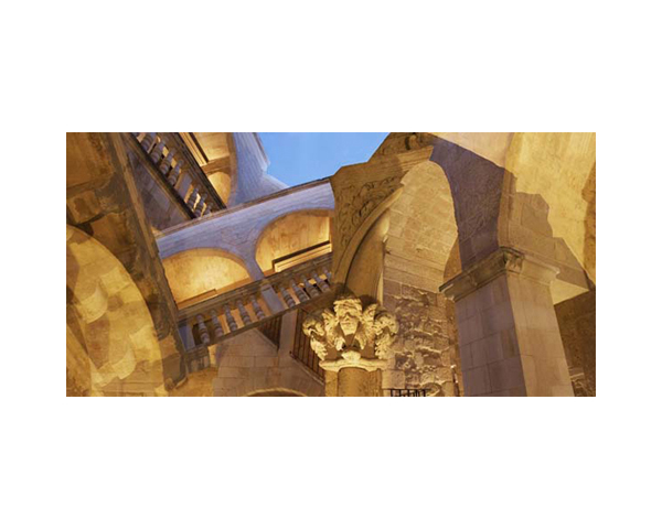 Lecce Night Courtyard 0010